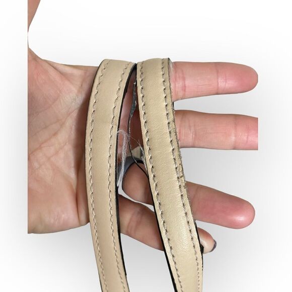 Michael Kors Bedford Medium Soft Leather Tote in Green - Picture 10 of 16